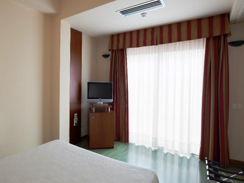 Nh Las Palmas Playa Las Canteras Екстер'єр фото